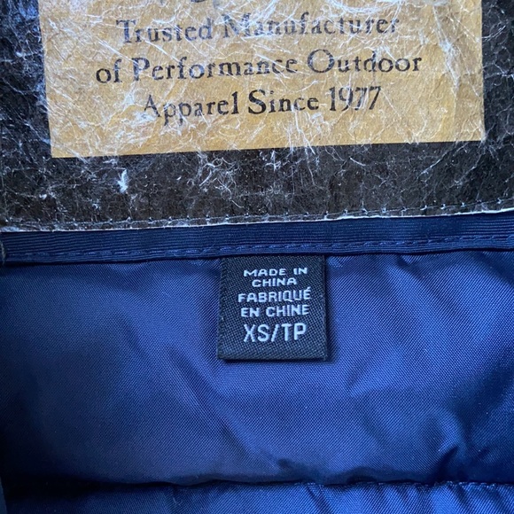 🔥HOST PICK! 🔥Stormtech jacket navy blue - Picture 8 of 10